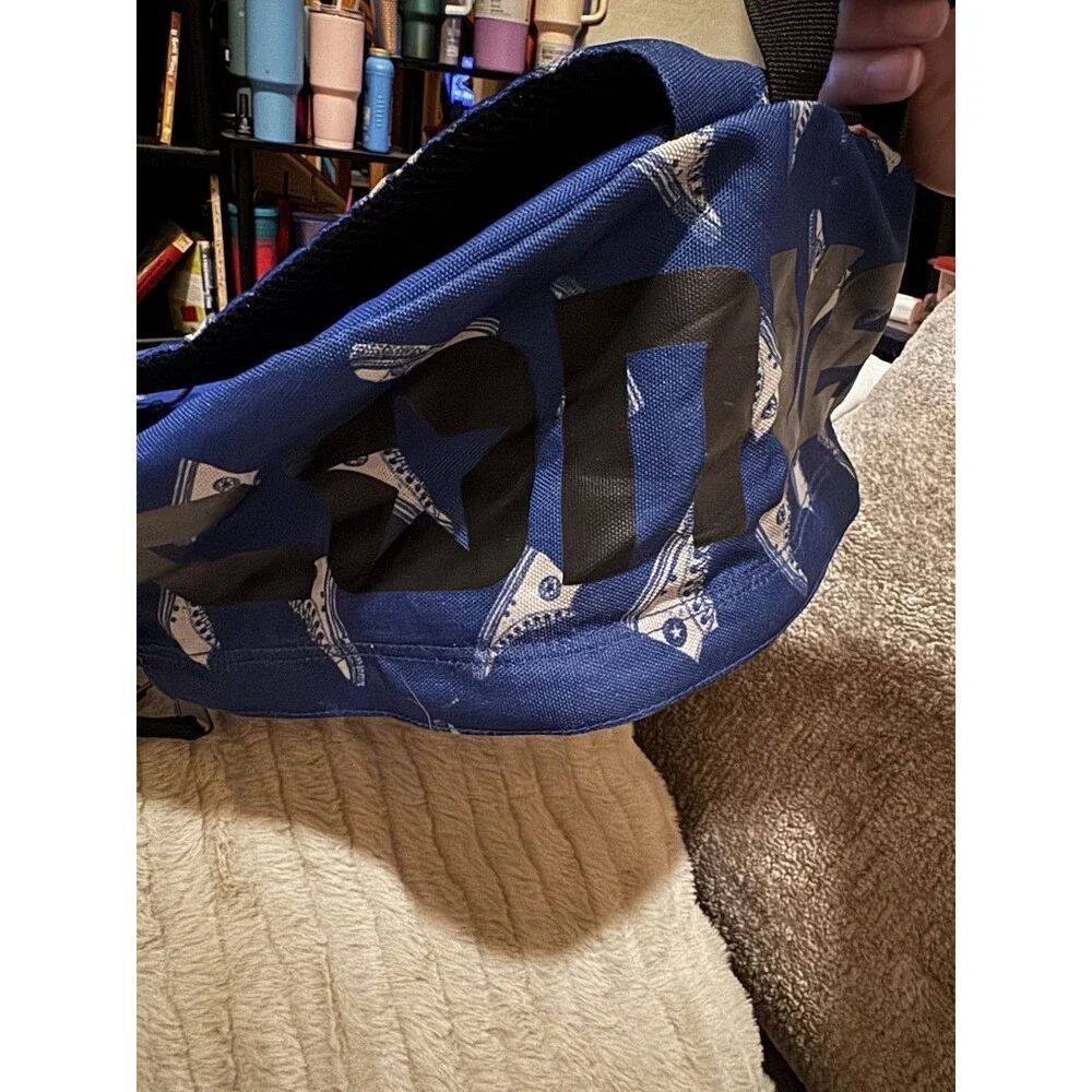 Converse design featuresmaterial